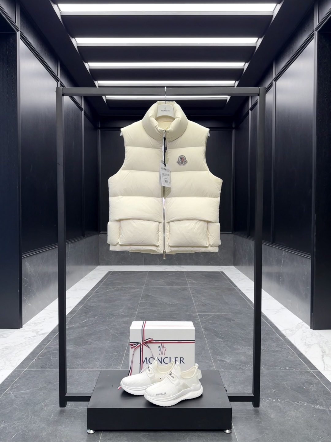 Moncler Female Down Vest Black Couple Style S-m-l