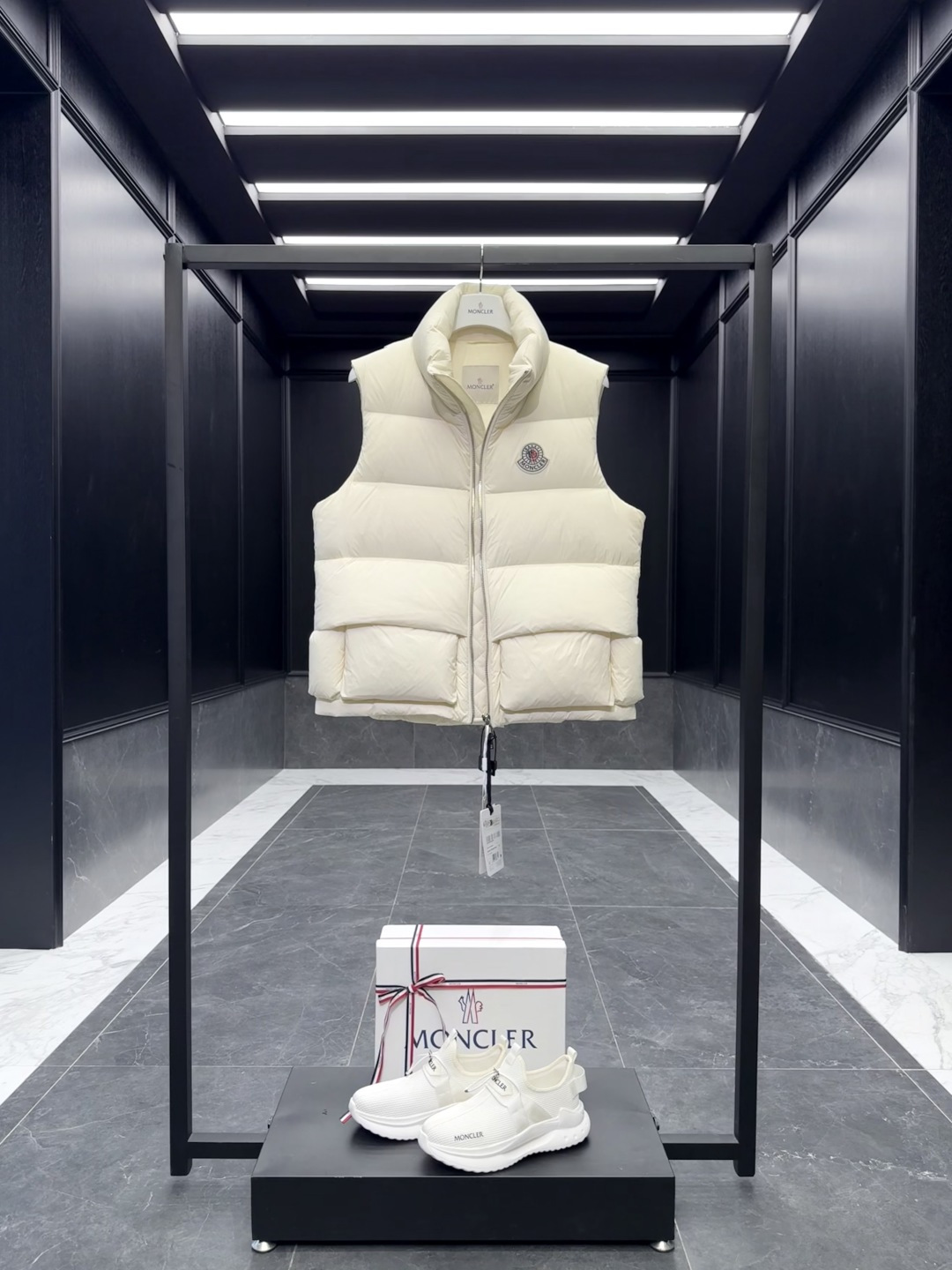 Moncler Female Down Vest Black Couple Style S-m-l