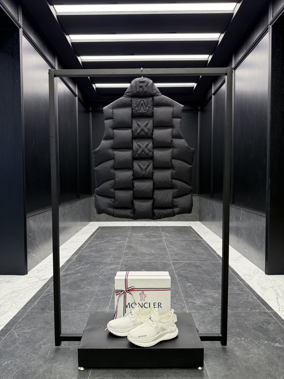 Moncler Female Down Vest Black Couple Style S-m-l