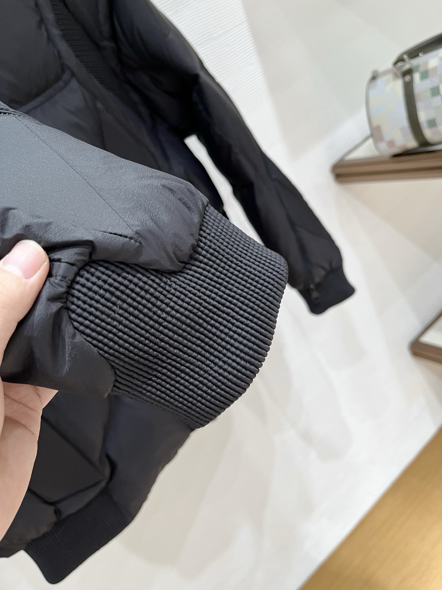 Louis Vuitton Male Down Jacket Goose Down Black S-l