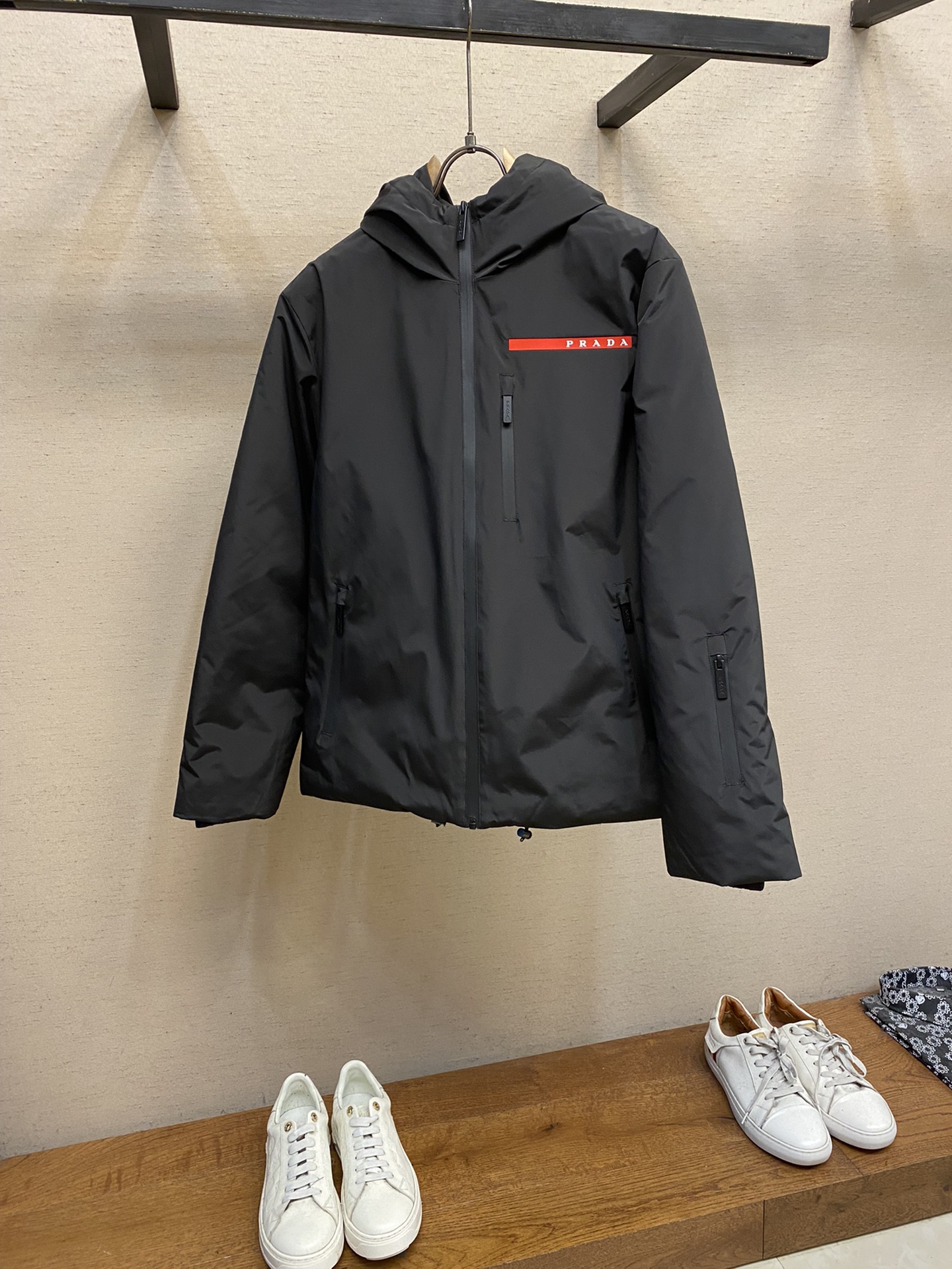 Prada Down Jacket White Duck Down Black S-l