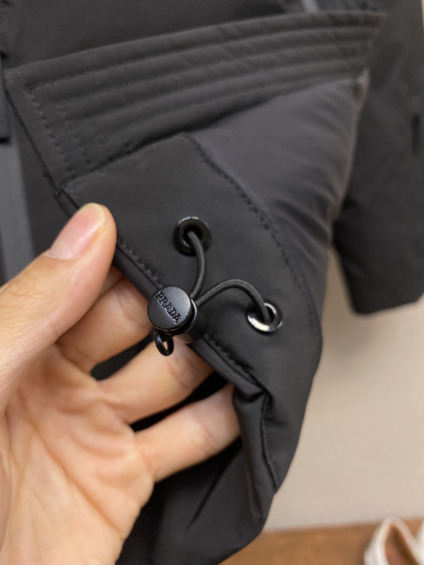 Prada Down Jacket White Duck Down Black S-l