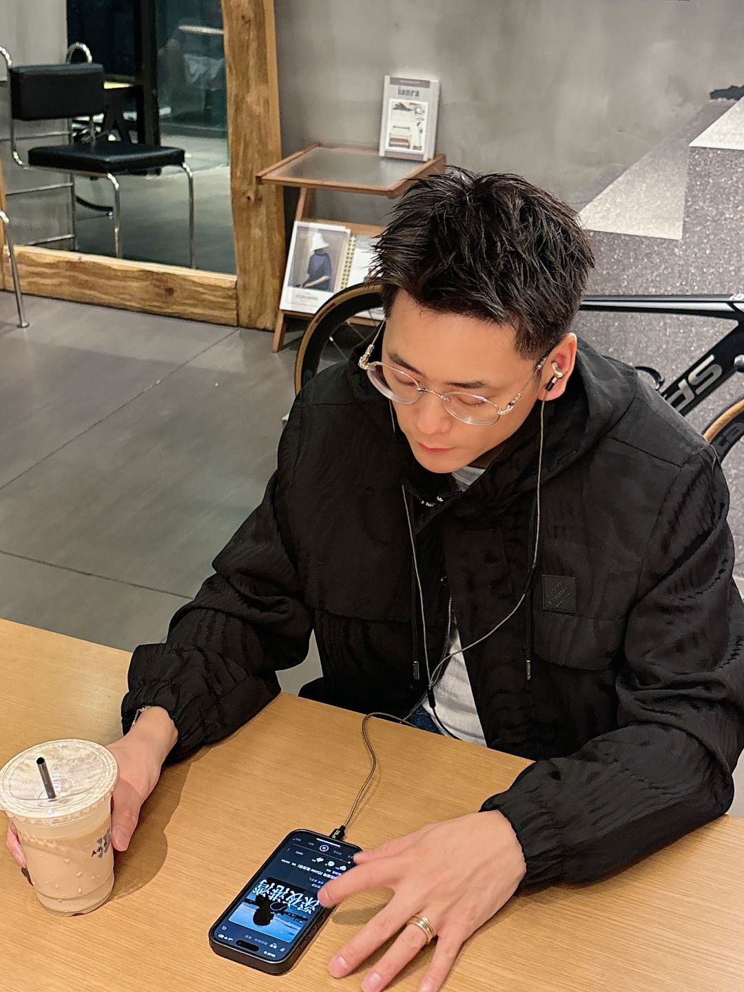 Louis Vuitton Male Jacket Black Couple Style S-m-l-xl