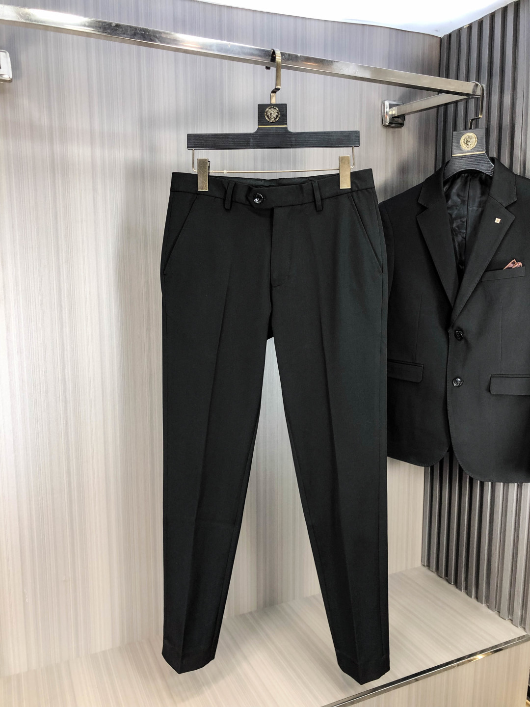 Louis Vuitton Male Basic Clothing Cotton Gray Slim Fit L-175130