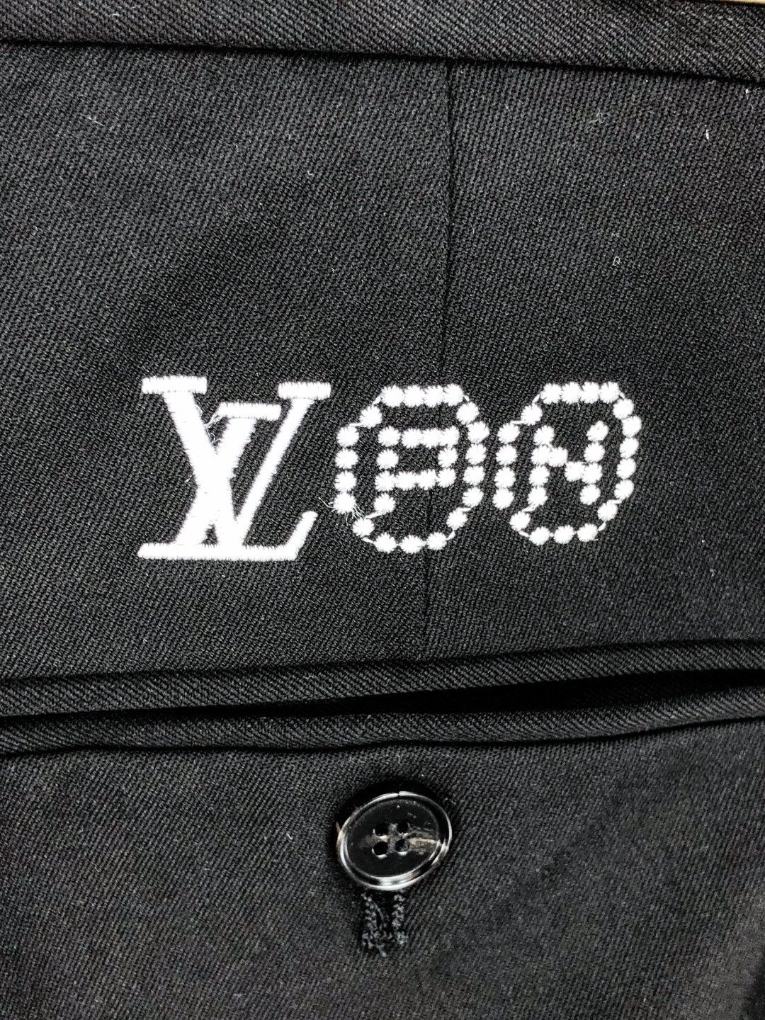 Louis Vuitton Male Basic Clothing Cotton Gray Slim Fit L-175130