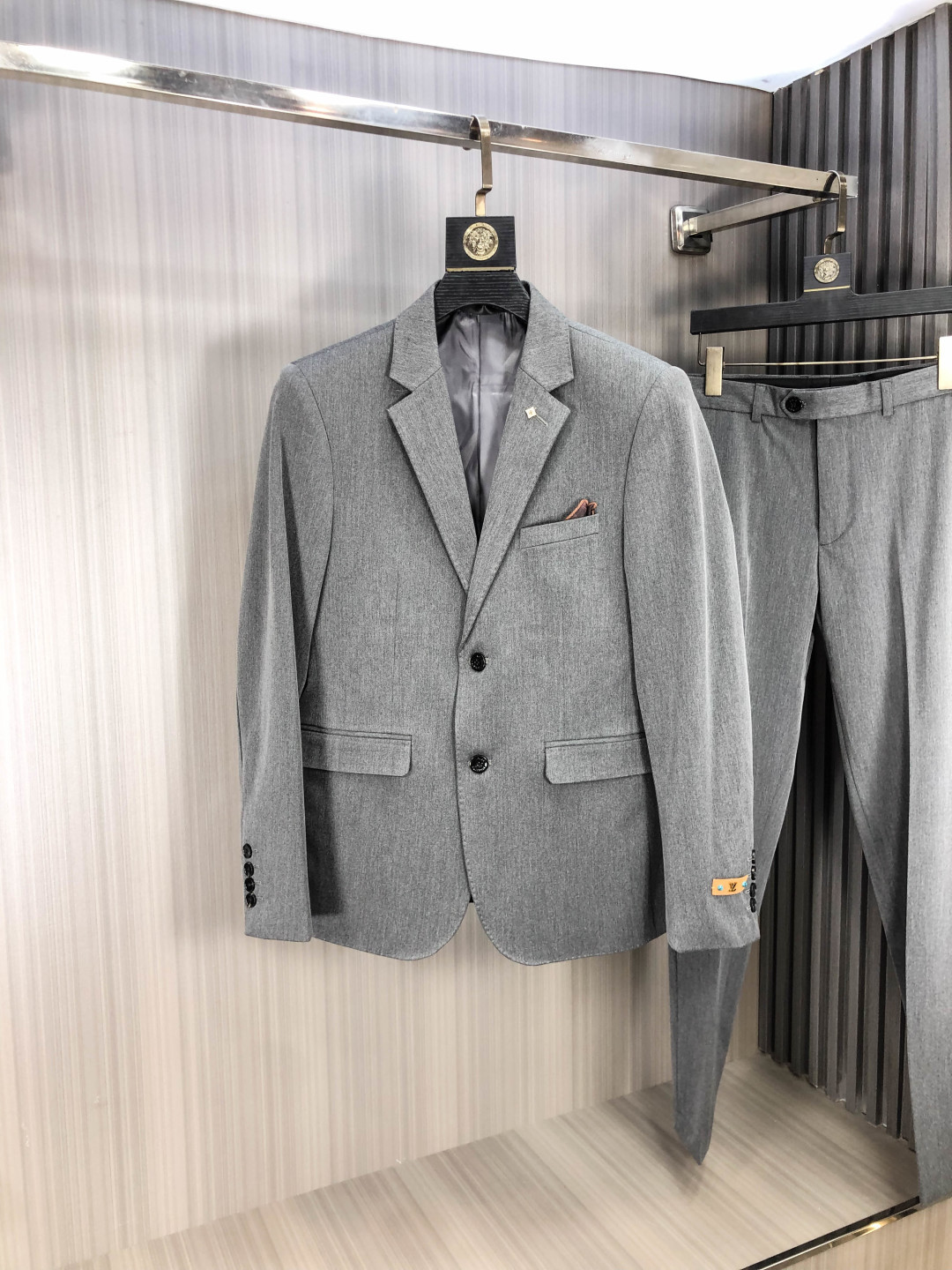 Louis Vuitton Male Basic Clothing Cotton Gray Slim Fit L-175130