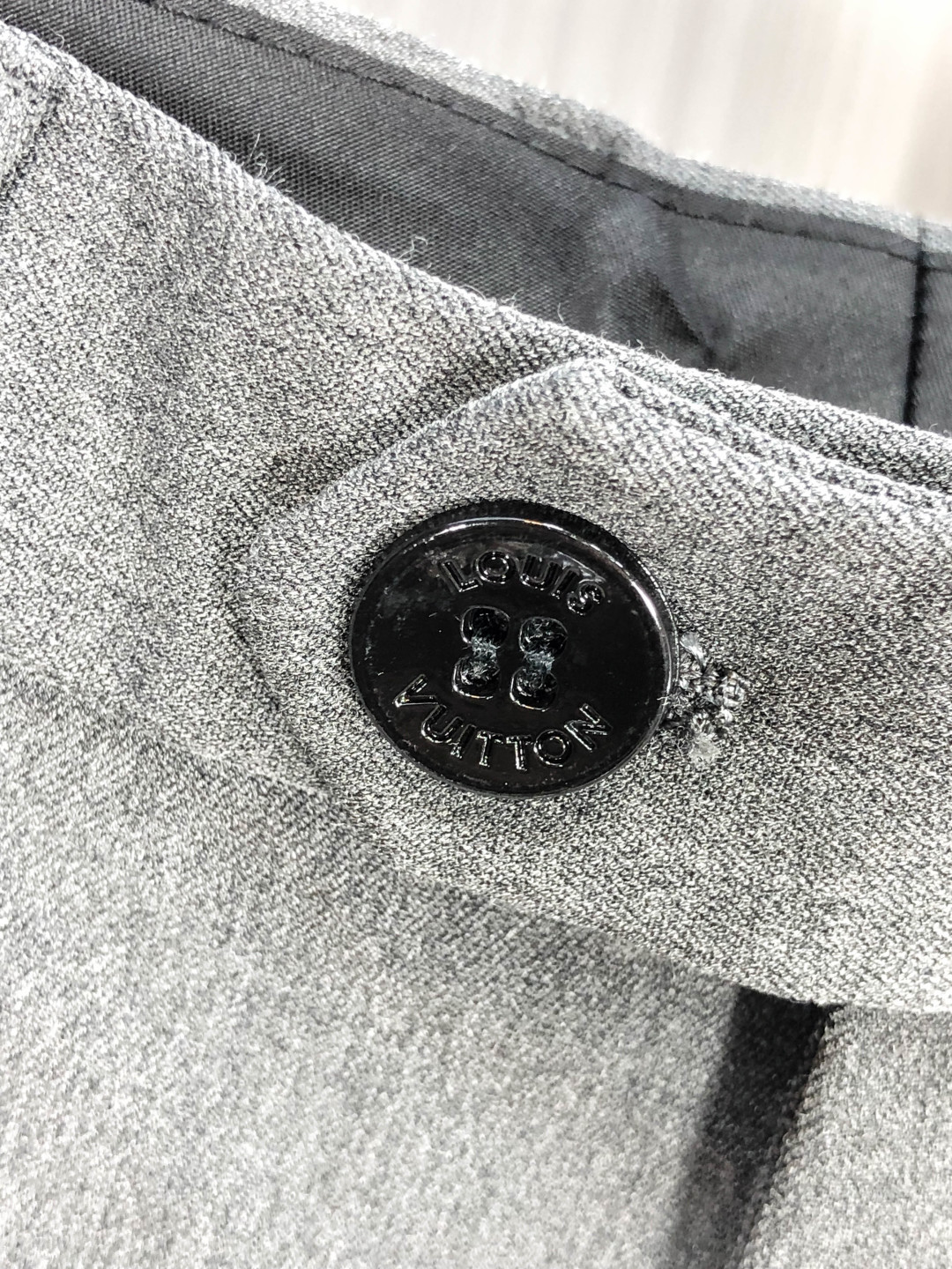 Louis Vuitton Male Basic Clothing Cotton Gray Slim Fit L-175130