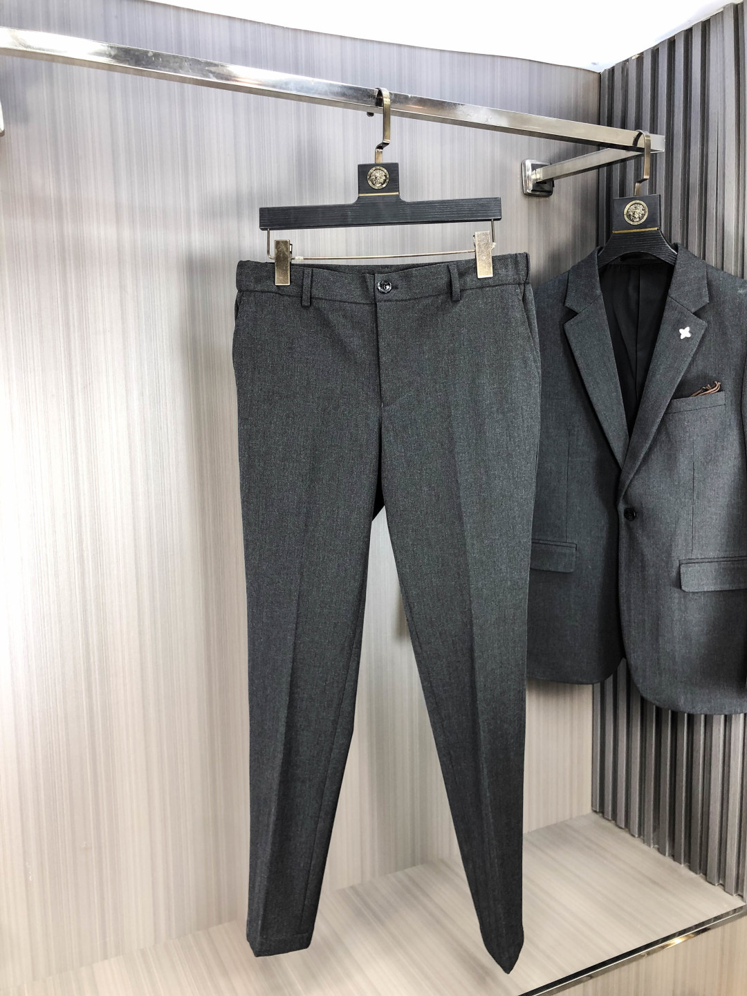 Louis Vuitton Male Basic Clothing Cotton Gray Slim Fit L-175130