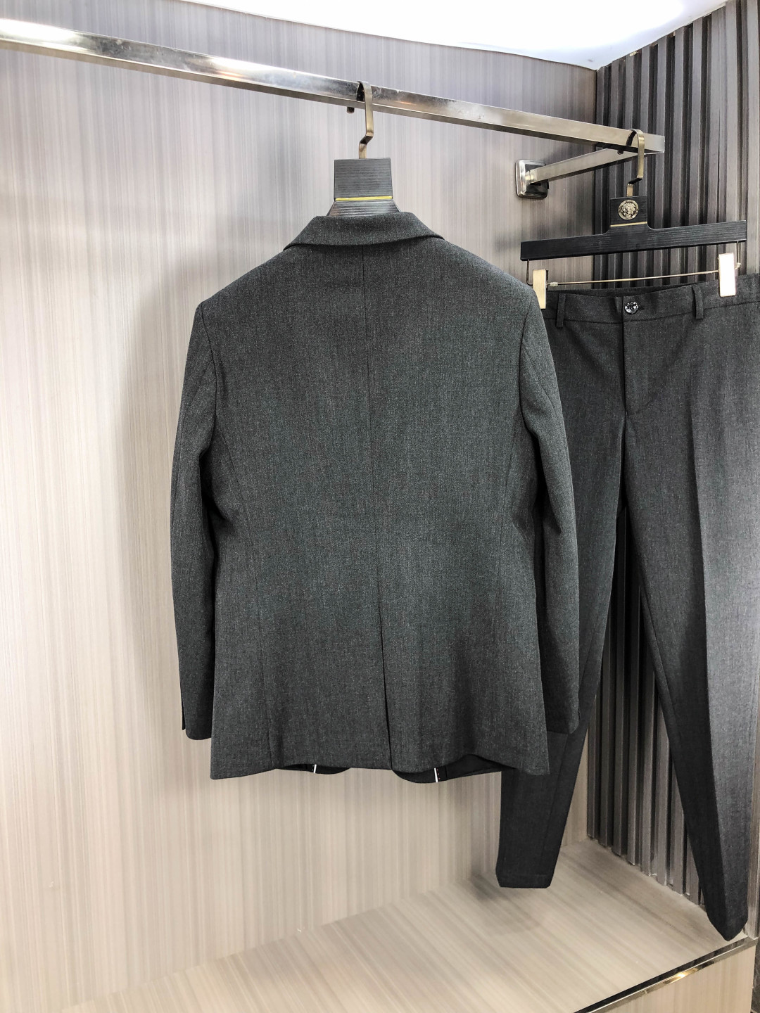 Louis Vuitton Male Basic Clothing Cotton Gray Slim Fit L-175130