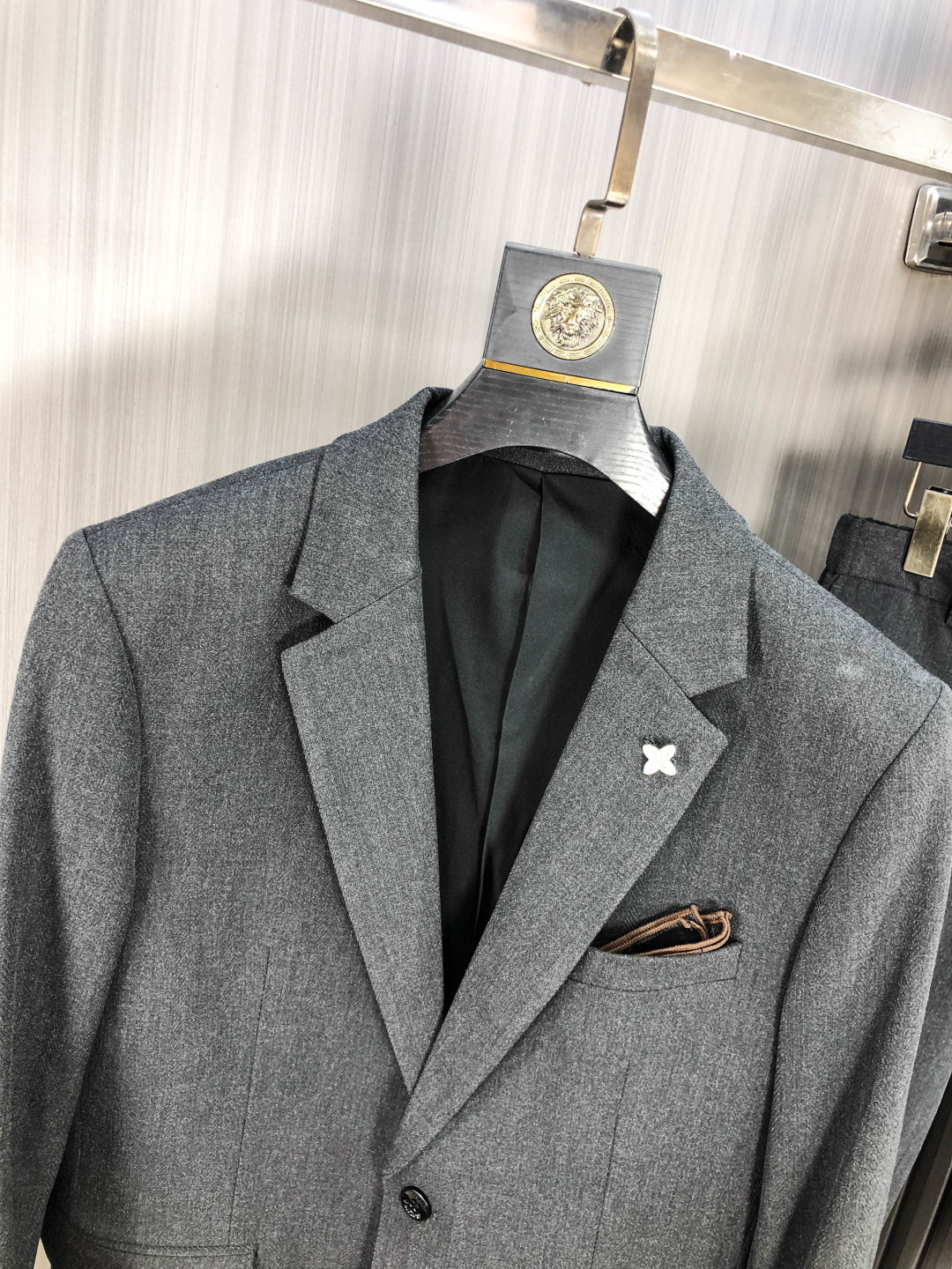 Louis Vuitton Male Basic Clothing Cotton Gray Slim Fit L-175130