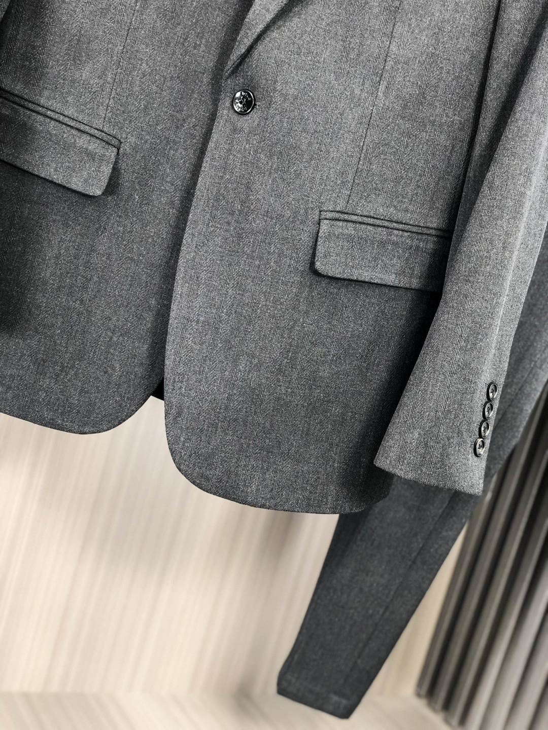 Louis Vuitton Male Basic Clothing Cotton Gray Slim Fit L-175130