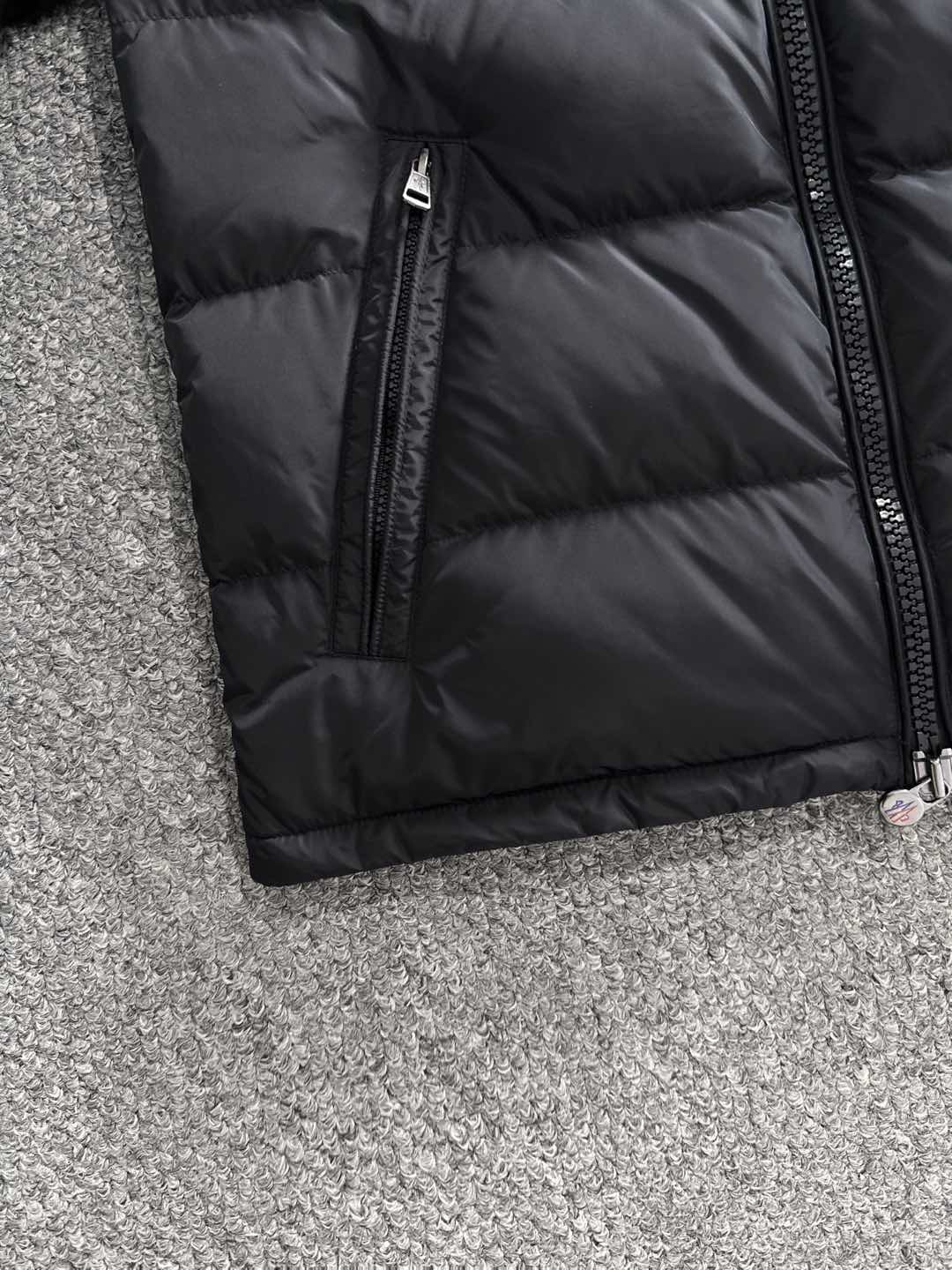 Male Down Jacket White Duck Down Black Hooded M-l