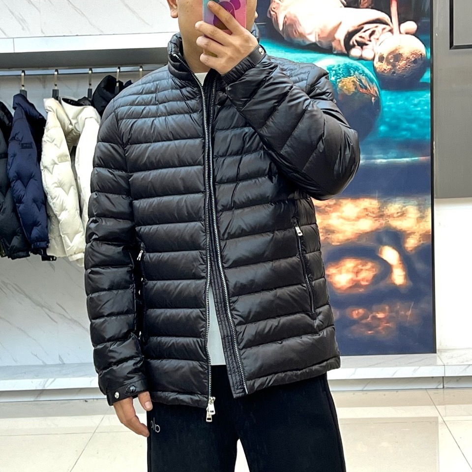 Moncler Down Jacket Goose Down Gray M-l