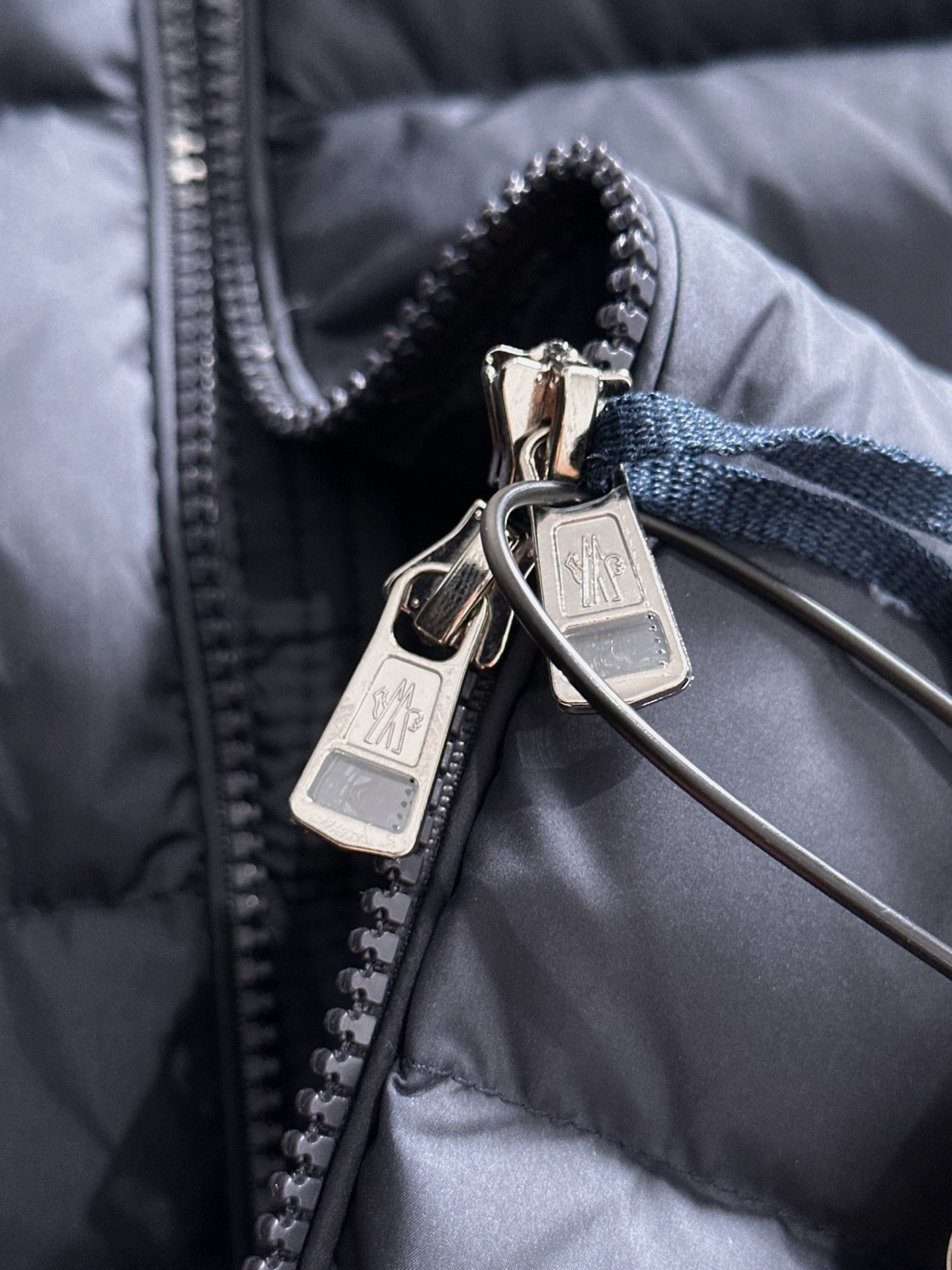 Moncler Couple Down Jacket White Duck Down Black Couple Style S-m-l