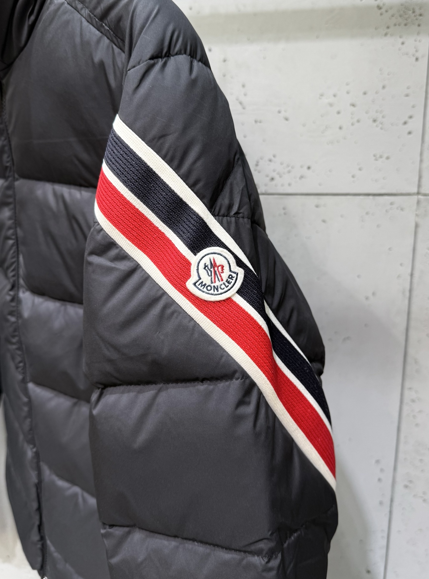 Moncler Male Basic Clothing White Duck Down Black Striped S-m-l