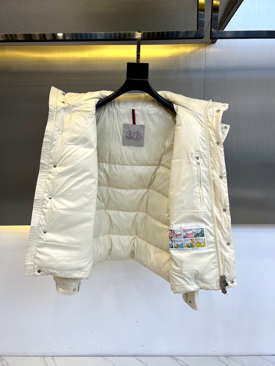 Moncler Down Jacket White Duck Down Black M-l-xl