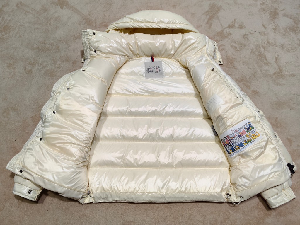 Moncler Down Jacket White Duck Down Black M-l-xl