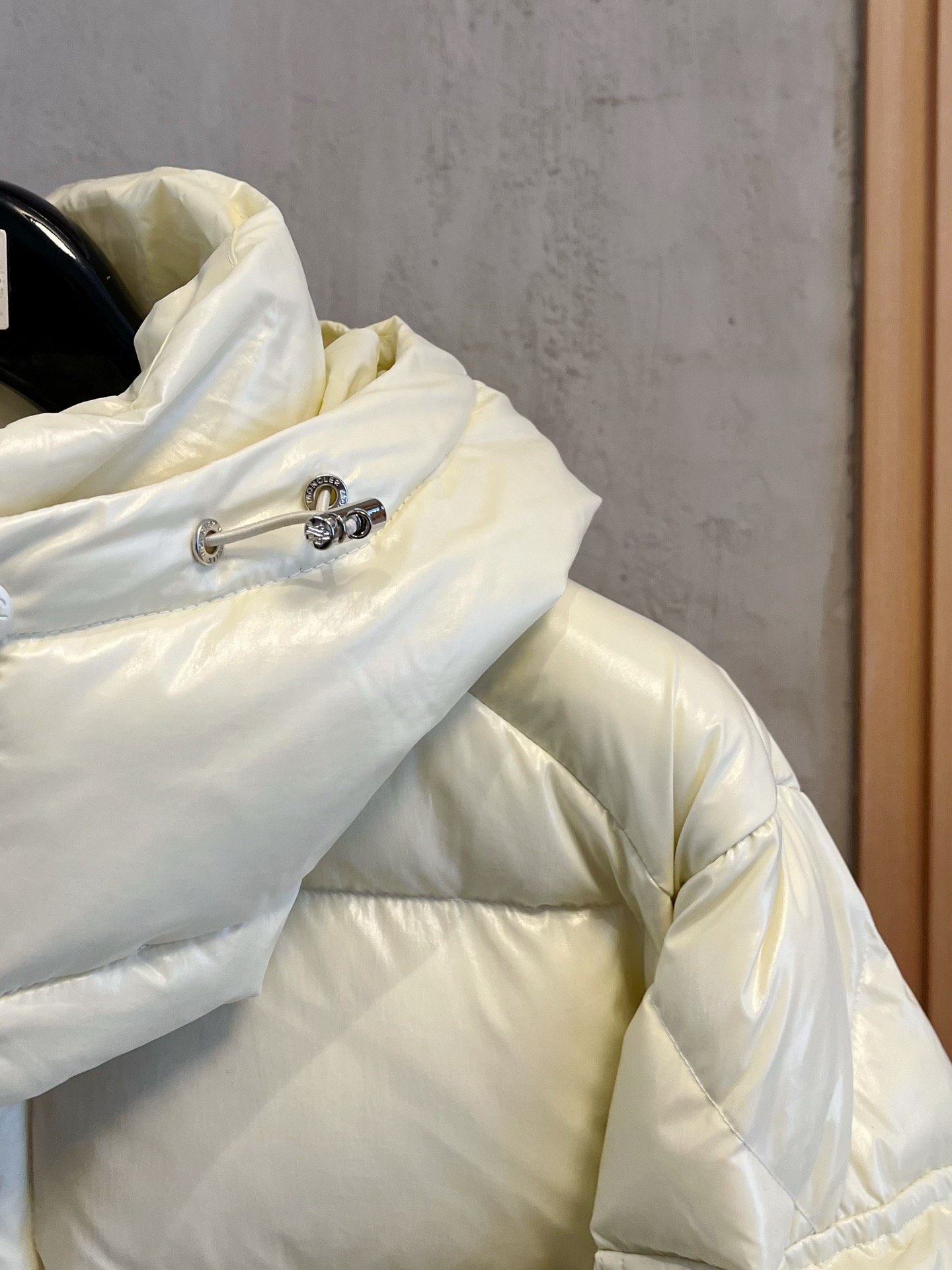 Moncler Down Jacket White Duck Down Black M-l-xl