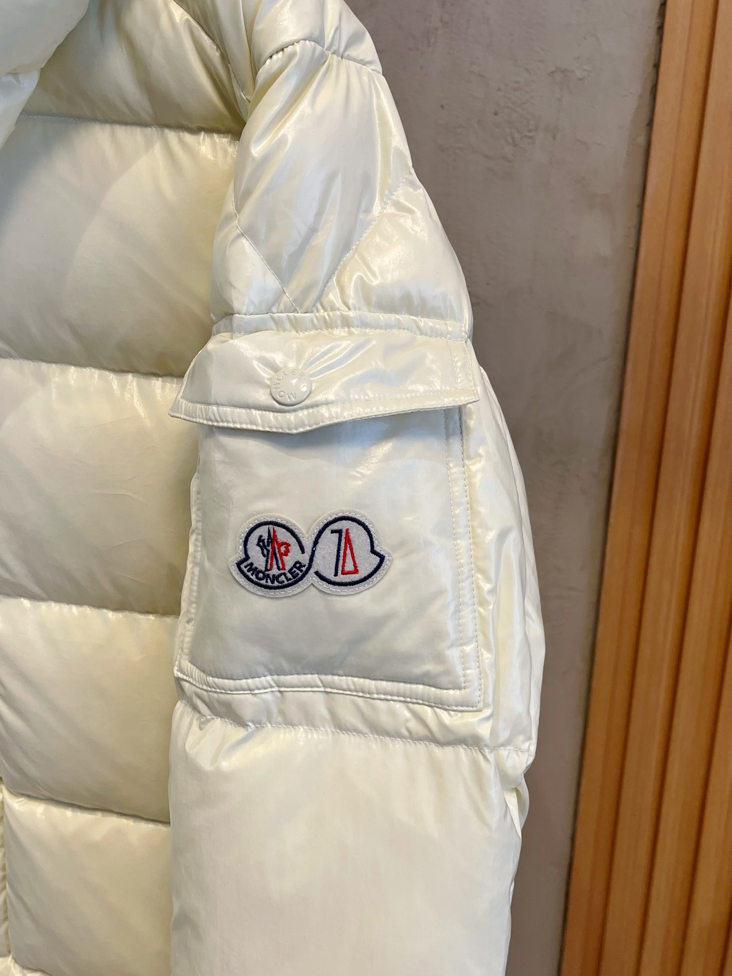 Moncler Down Jacket White Duck Down Black M-l-xl