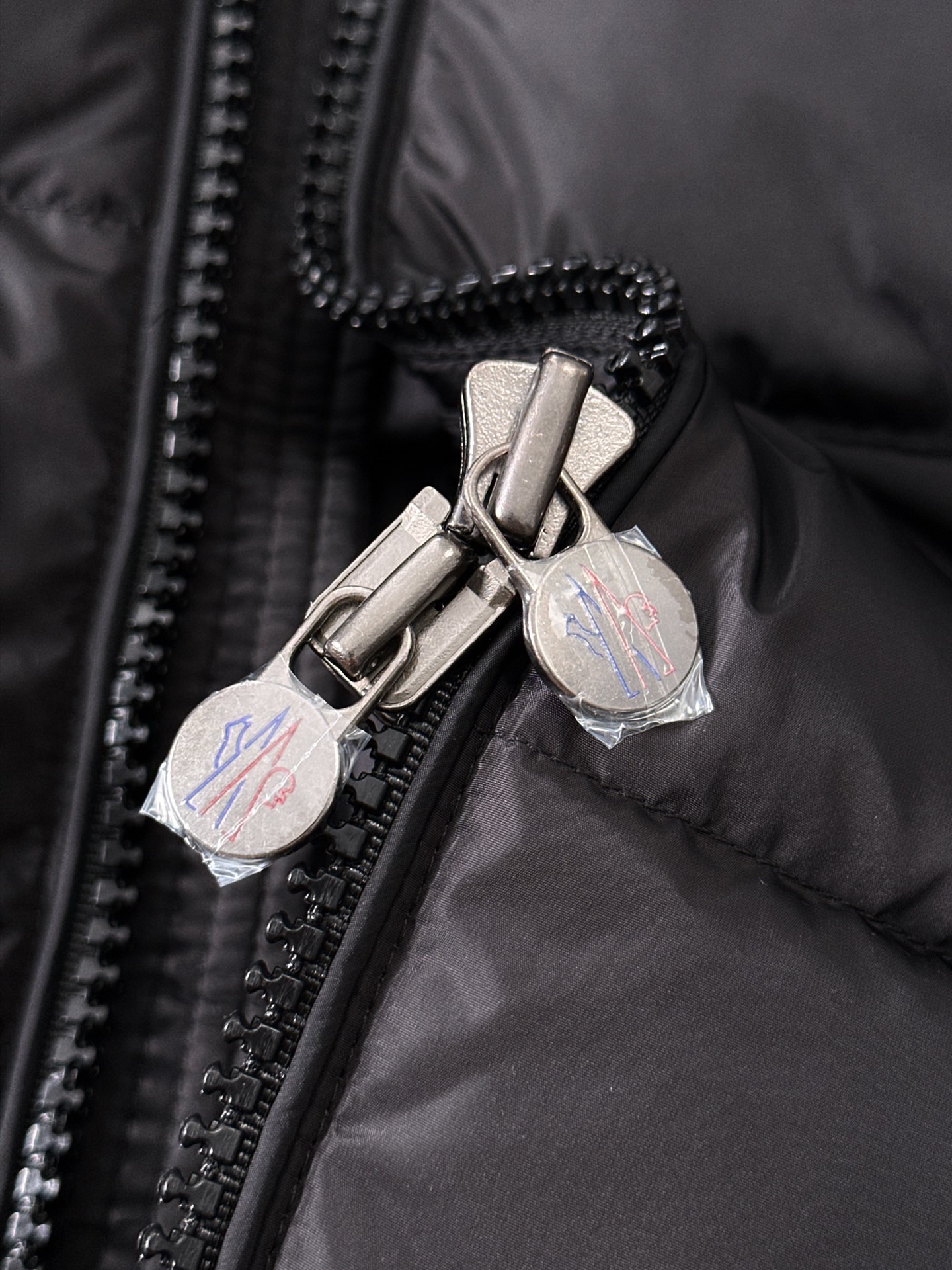 Moncler Couple Down Jacket White Duck Down Black Couple Style S-m-l