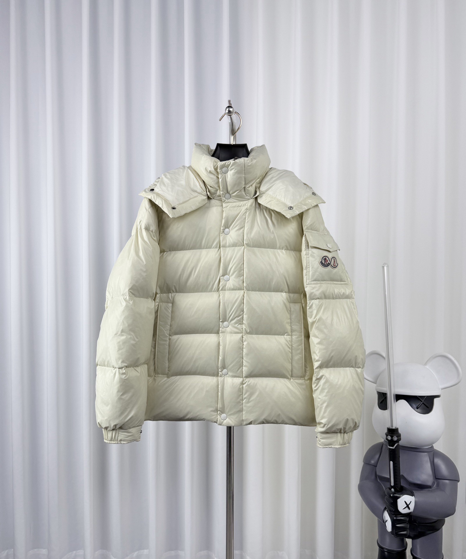 Moncler Down Jacket White Duck Down Black M-l-xl