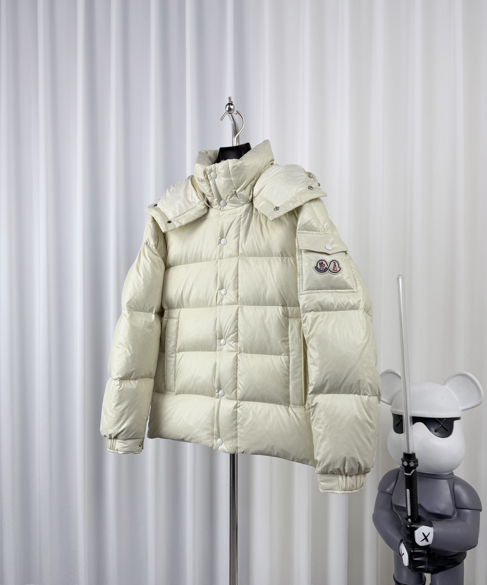 Moncler Down Jacket White Duck Down Black M-l-xl