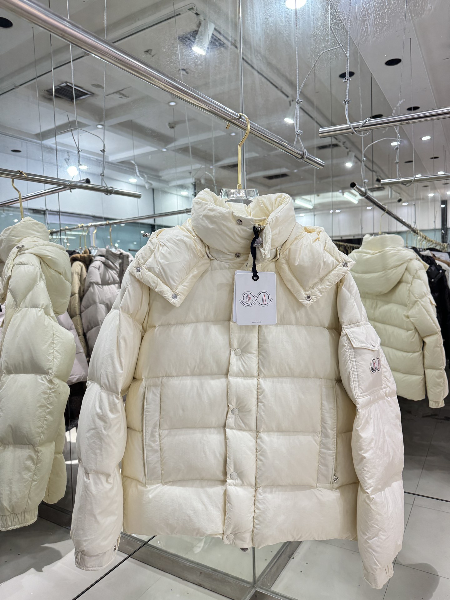 Moncler Down Jacket White Duck Down Black M-l-xl