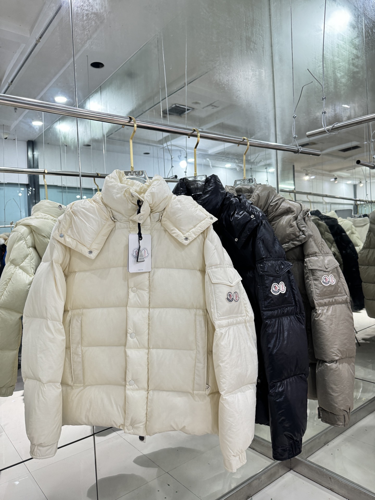 Moncler Down Jacket White Duck Down Black M-l-xl