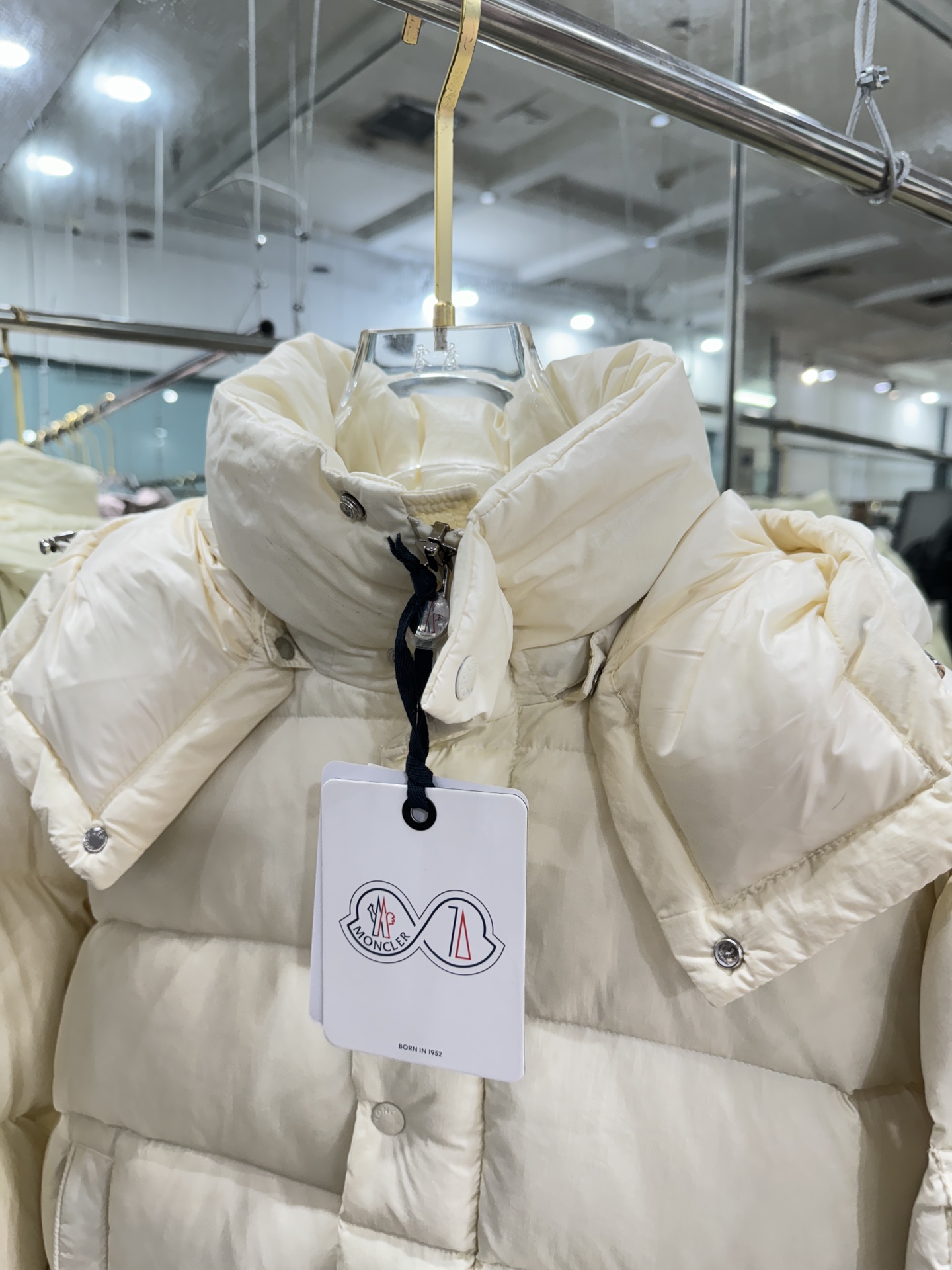 Moncler Down Jacket White Duck Down Black M-l-xl