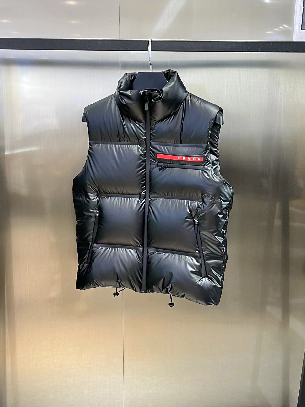 Prada Down Vest Goose Down Red M-xl
