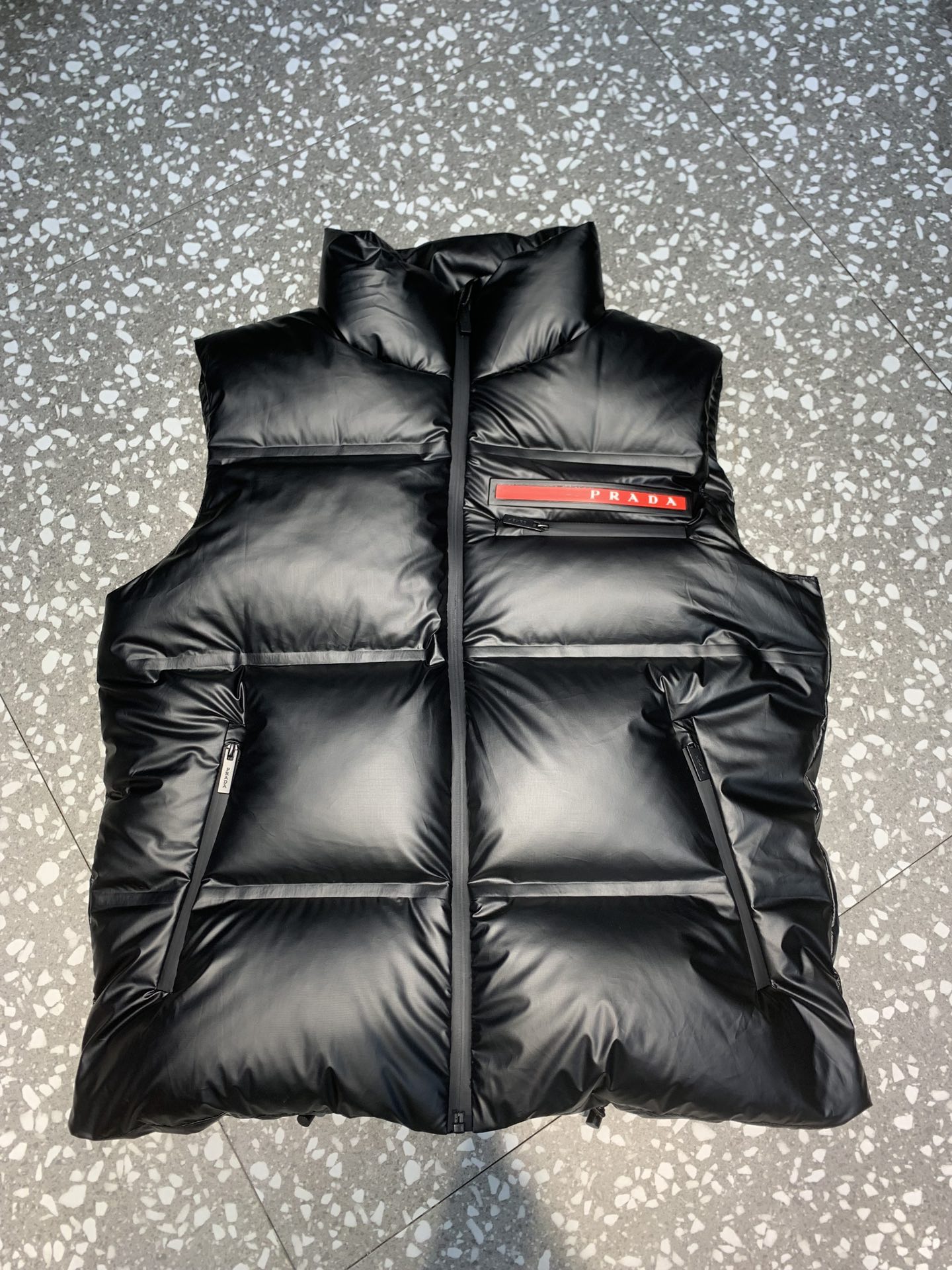 Prada Down Vest Goose Down Red M-xl