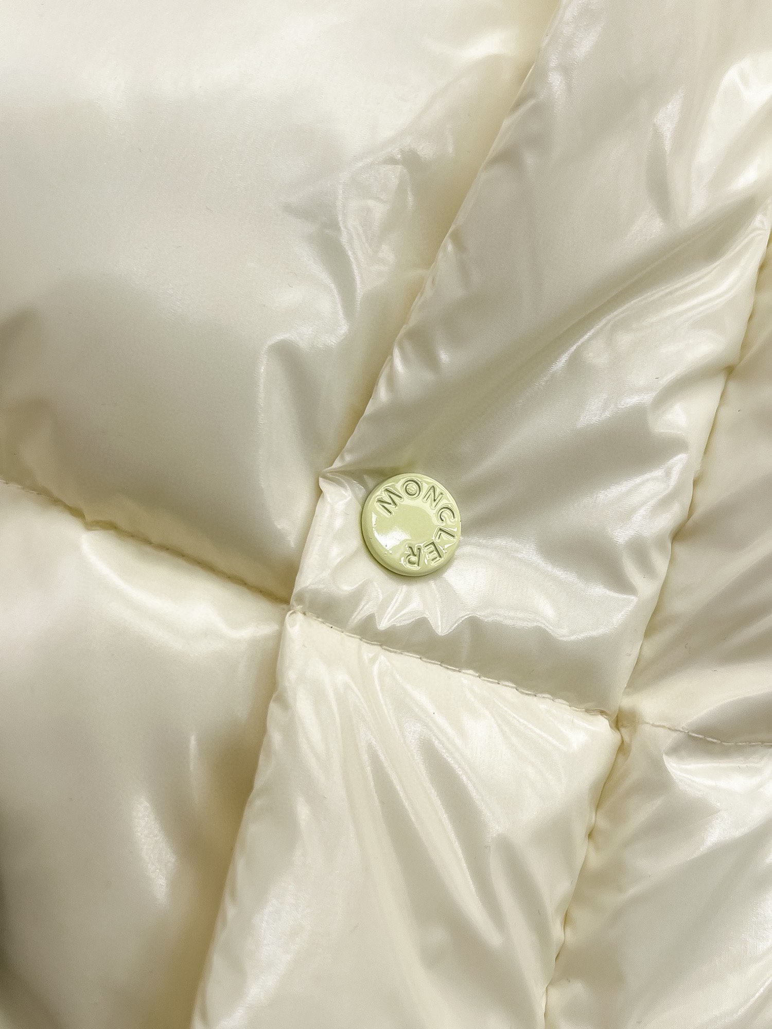 Moncler Couple Down Jacket Goose Down M-l-xl