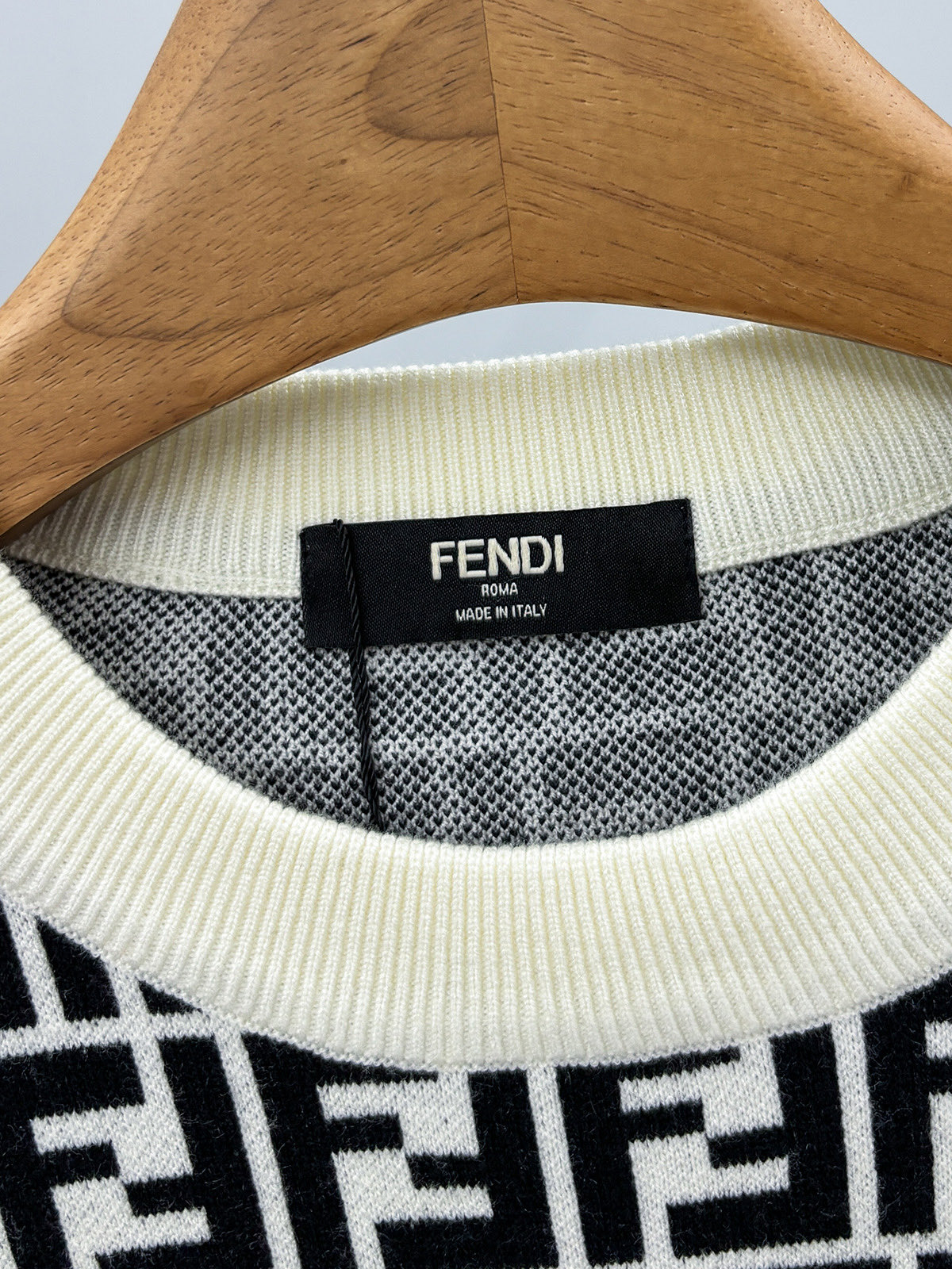 Fendi Female Basic Clothing Wool M-l-xl