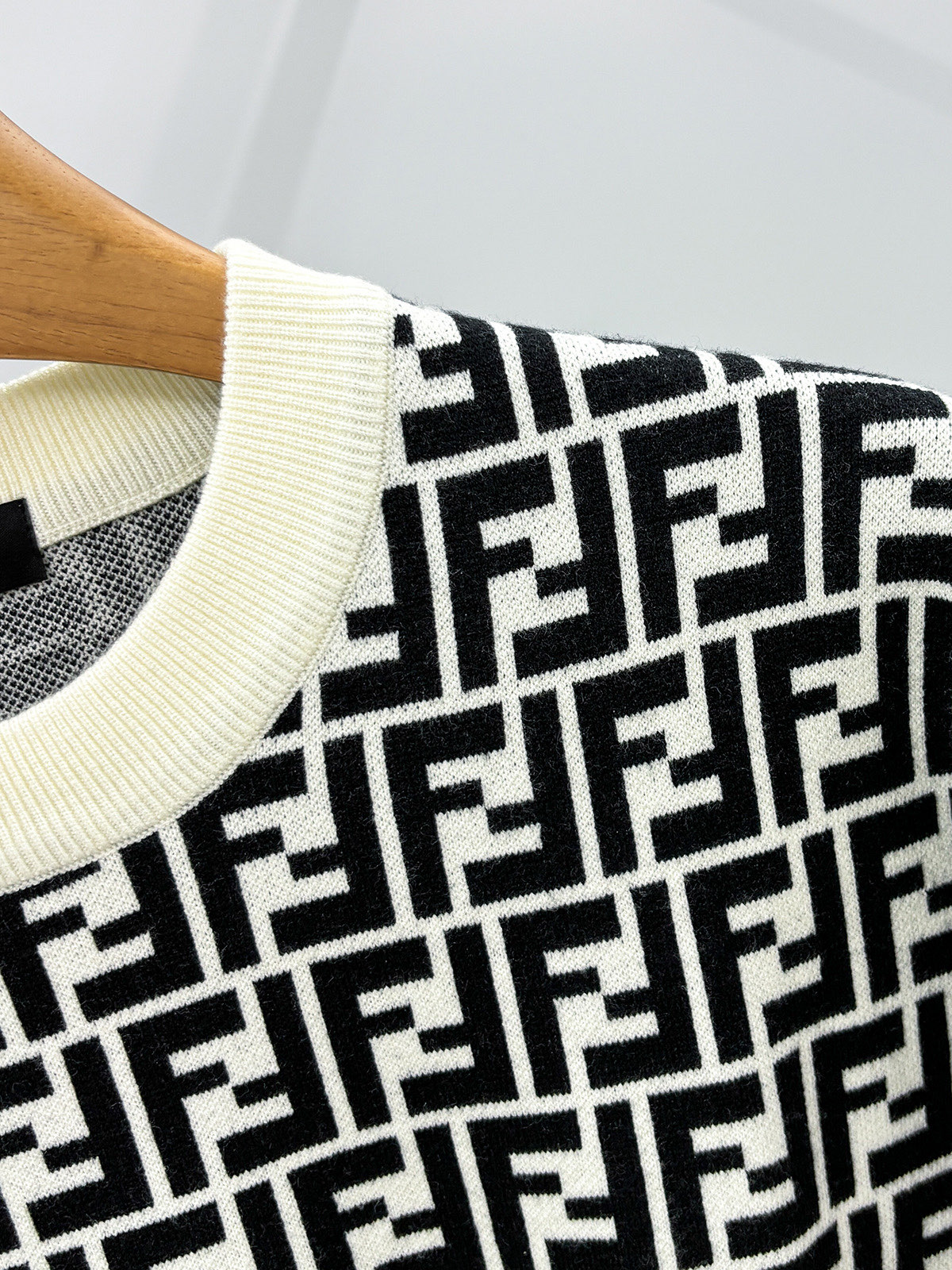 Fendi Female Basic Clothing Wool M-l-xl