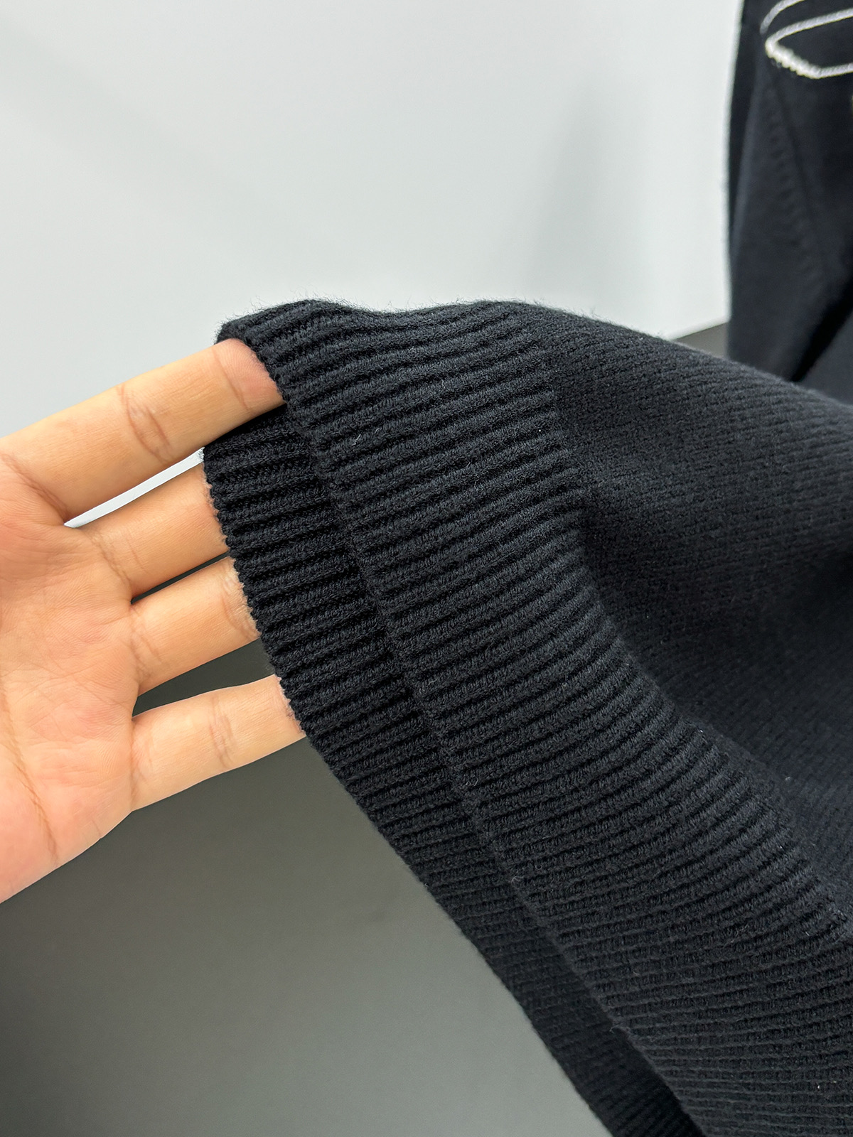 Armani Female Basic Clothing Wool M-l-xl