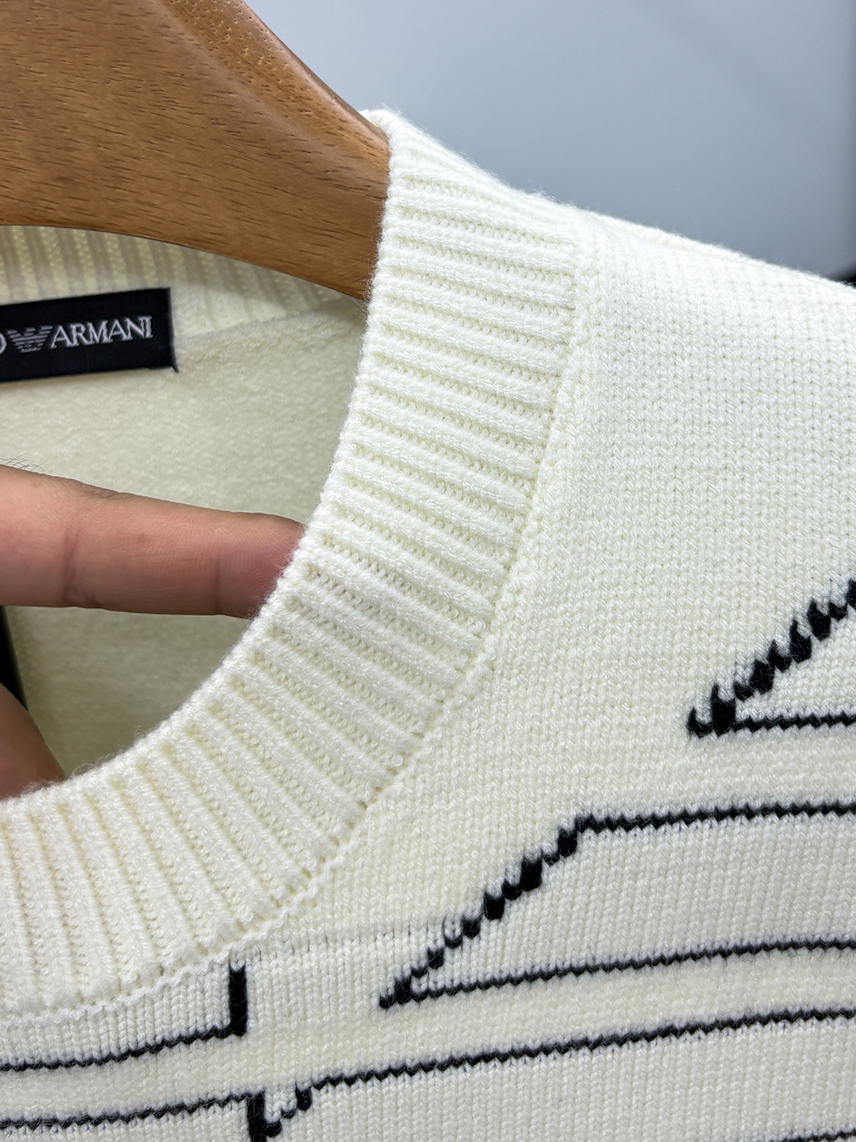 Armani Female Basic Clothing Wool M-l-xl