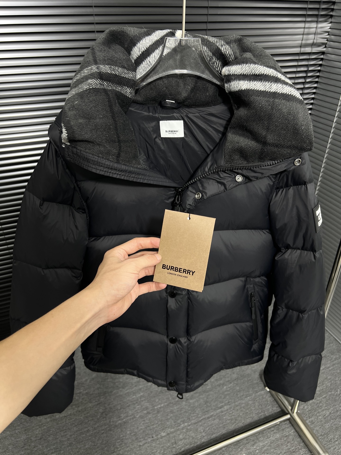 Burberry Vest Black Hooded S-l-xxl