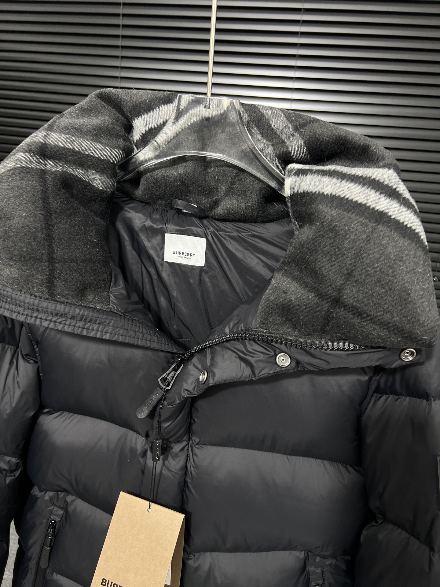 Burberry Vest Black Hooded S-l-xxl