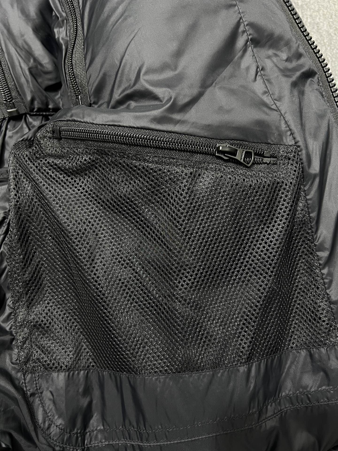 Burberry Vest Black Hooded S-l-xxl