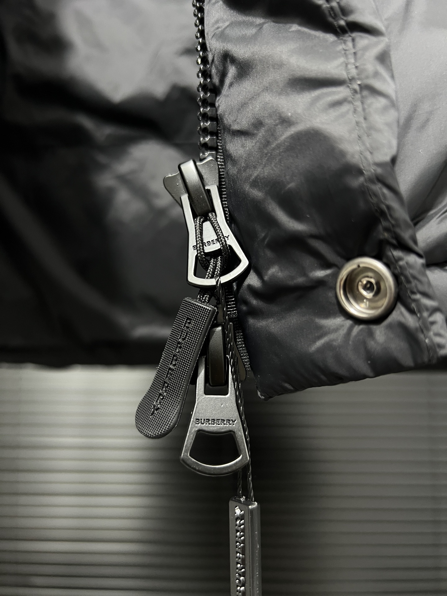 Burberry Vest Black Hooded S-l-xxl