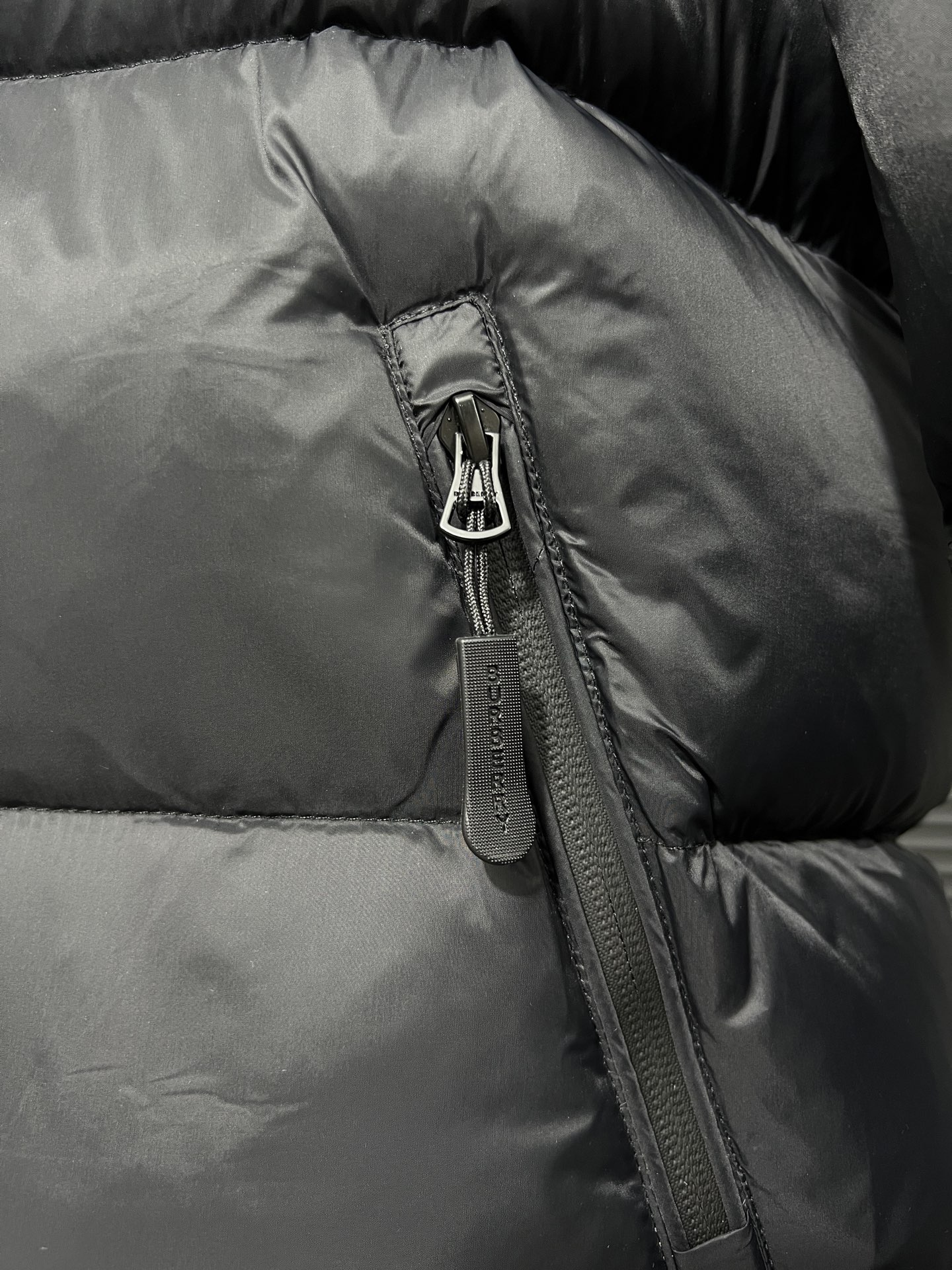 Burberry Vest Black Hooded S-l-xxl