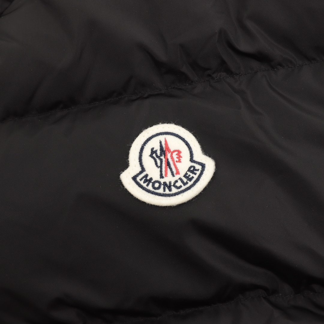 Moncler Female Down Jacket S-m-l