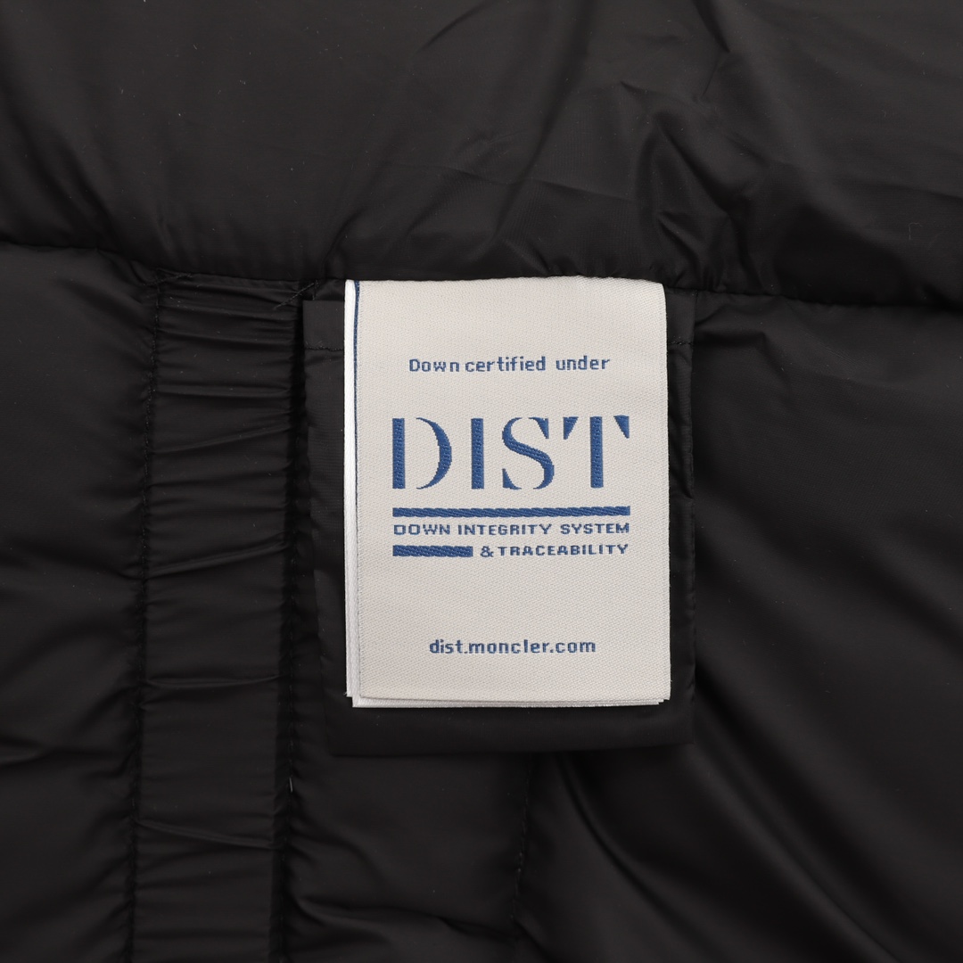 Moncler Female Down Jacket S-m-l