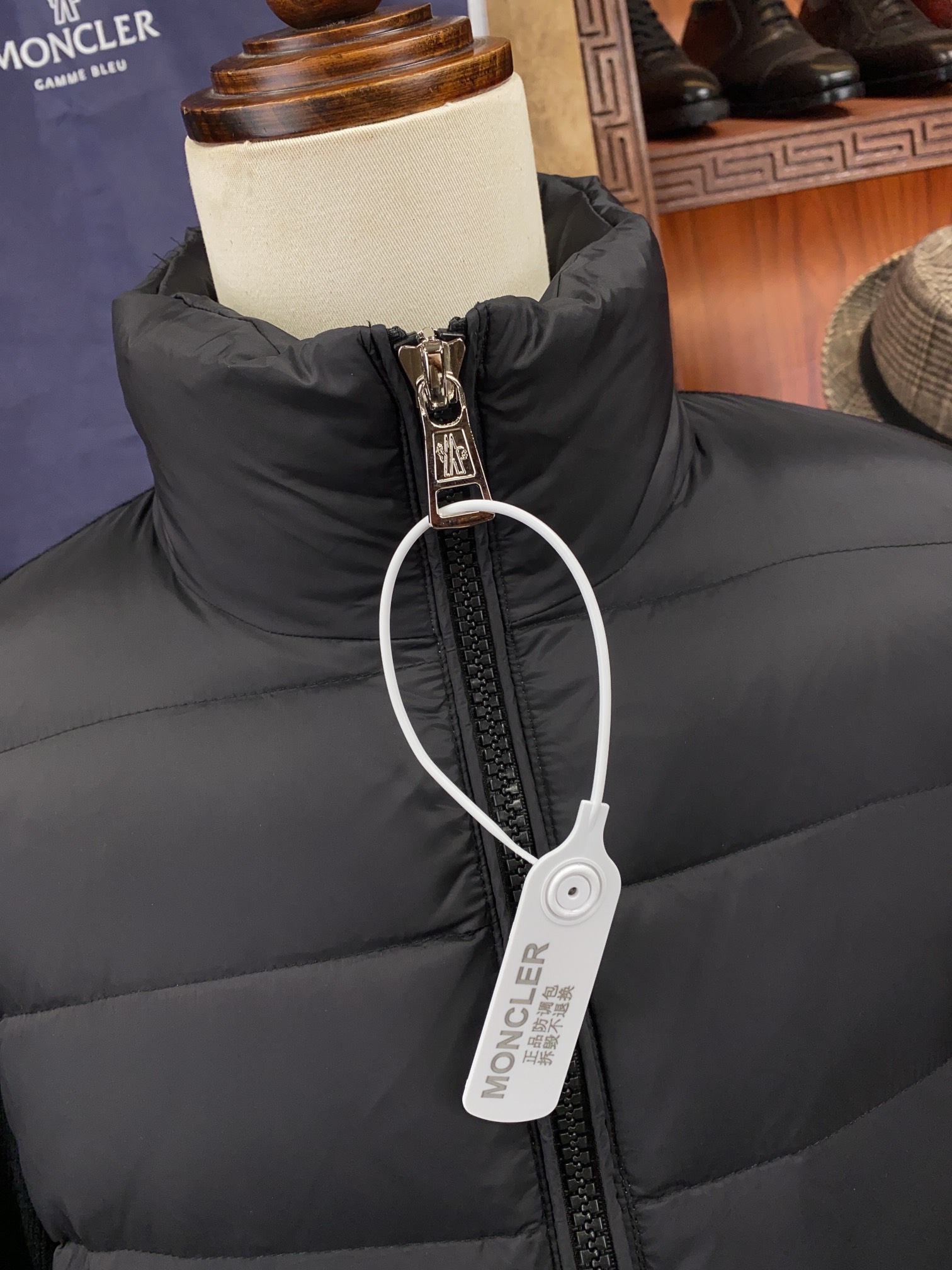 Moncler Couple Down Jacket Knitted Black Hooded M