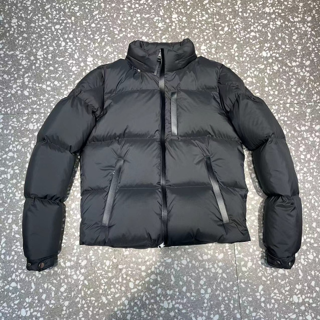 Moncler Down Jacket White Duck Down Black M-l