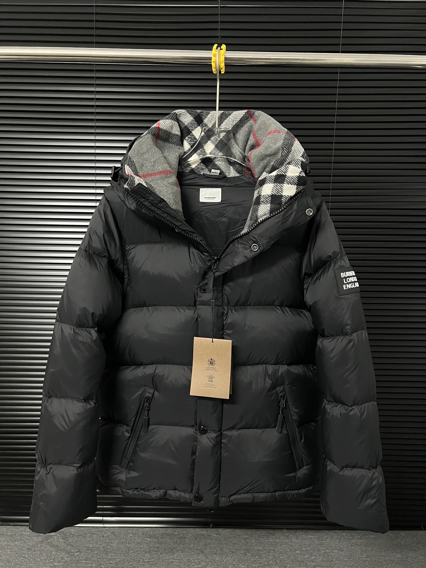 Burberry Vest Black Hooded S-l-xxl
