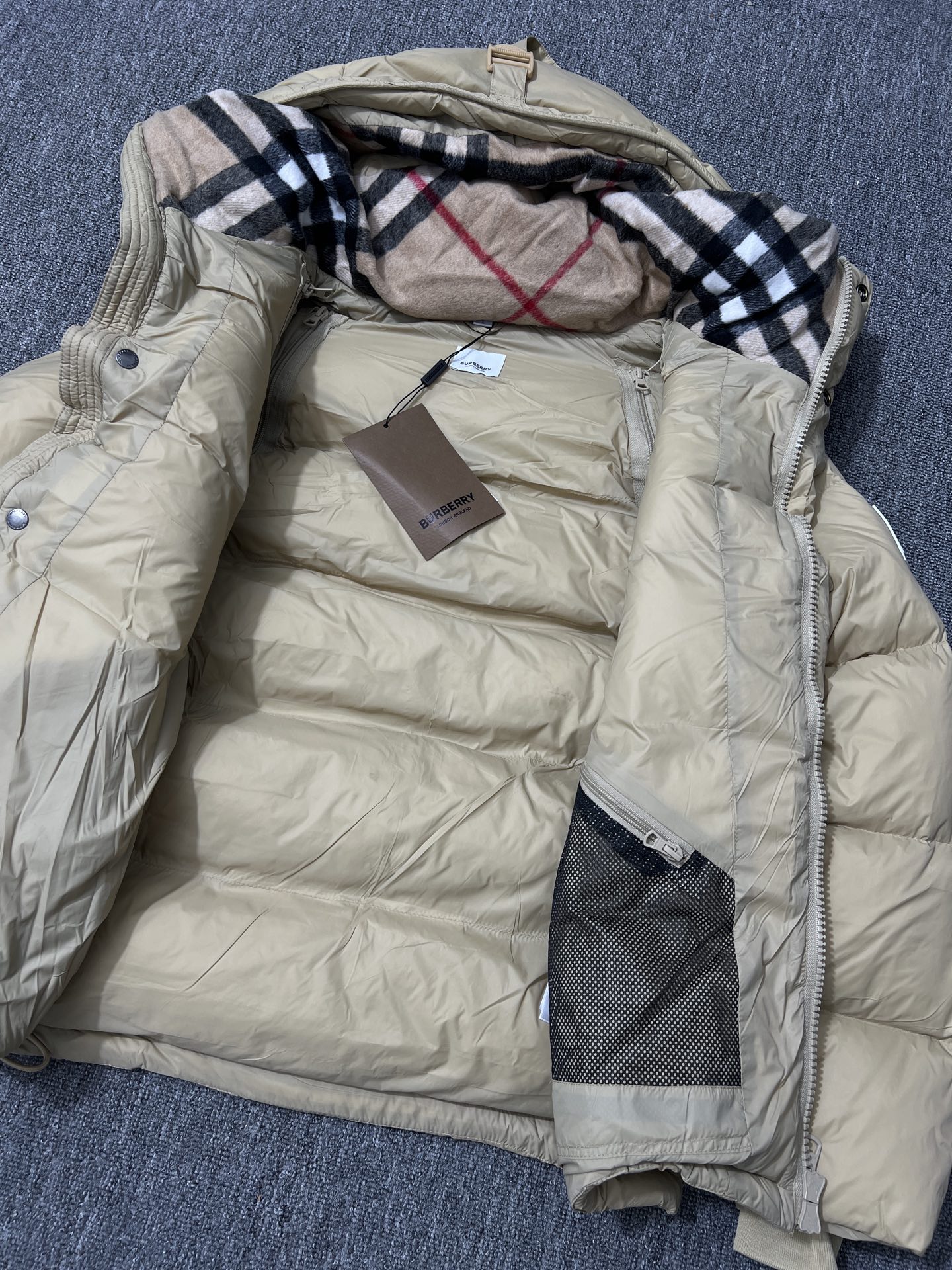 Burberry Vest Black Hooded S-l-xxl