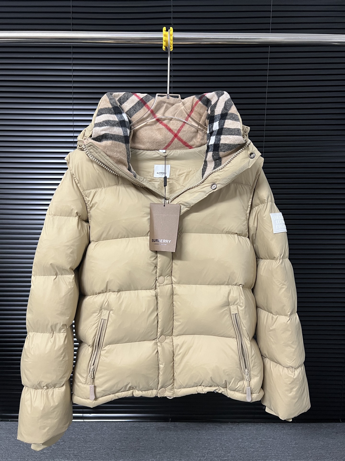 Burberry Vest Black Hooded S-l-xxl