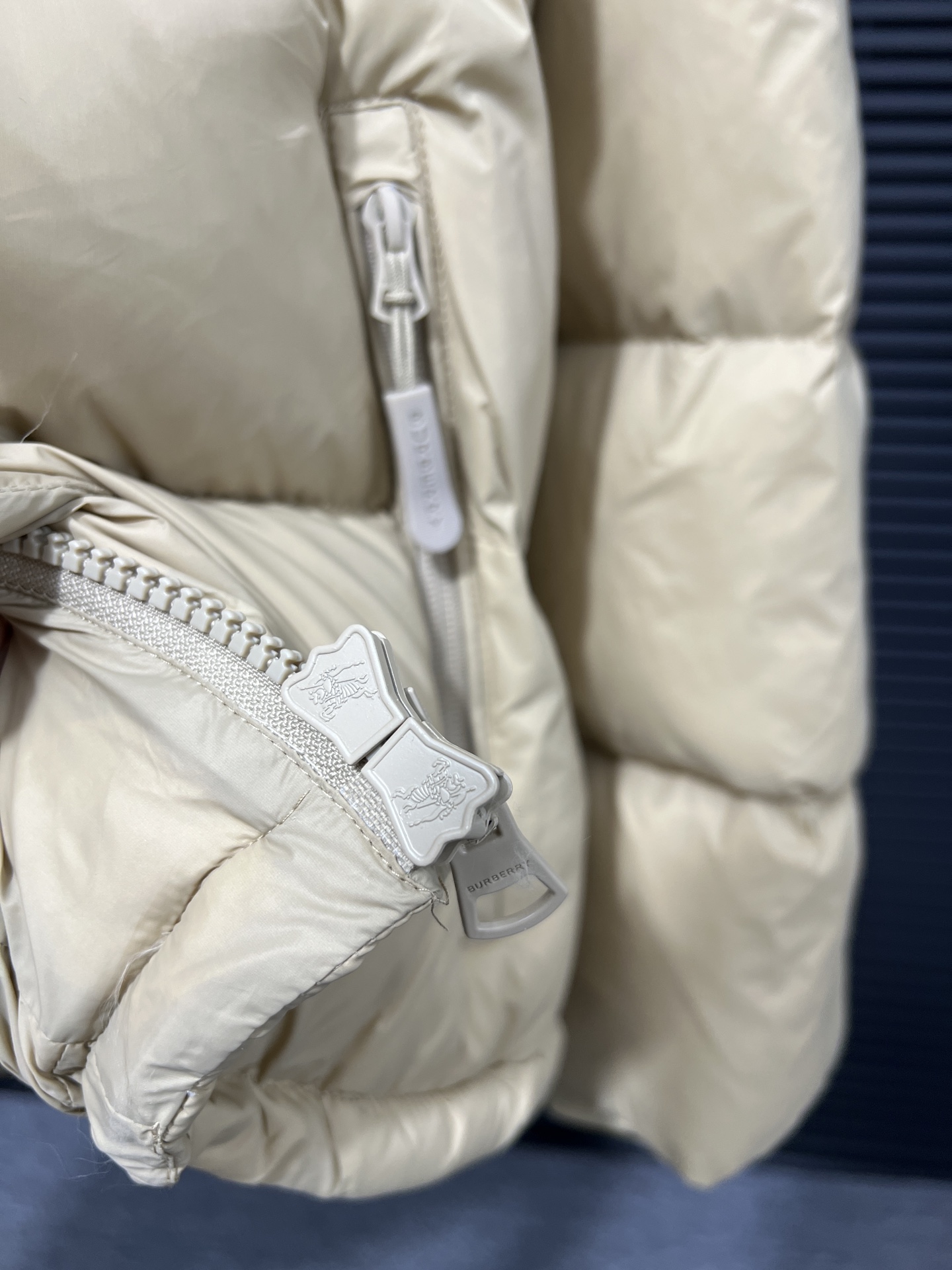 Burberry Vest Black Hooded S-l-xxl