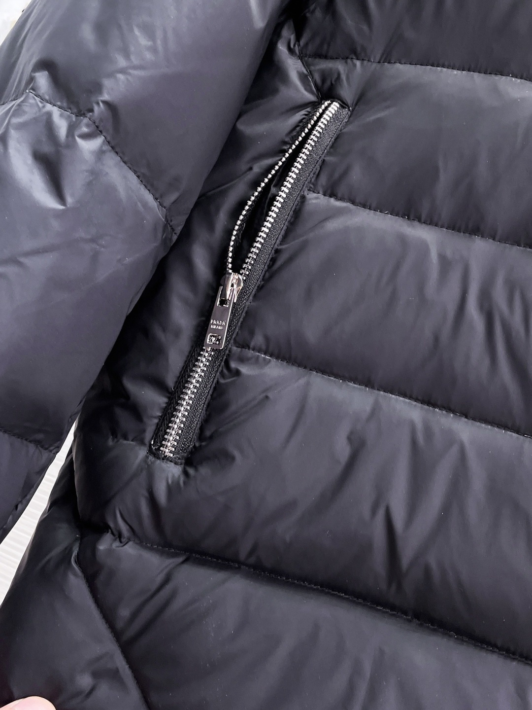 Prada Couple Down Jacket Goose Down M-l-xl